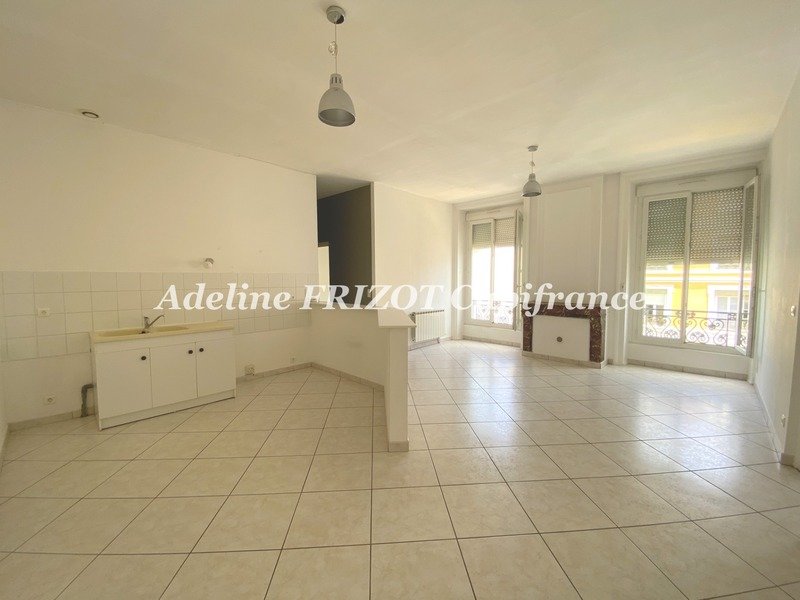 Apartamento T2 em Rive-de-Gier, France N.º 270753