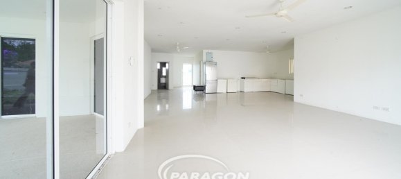  Commercial property in Pattaya, Thailand No. 8684 17