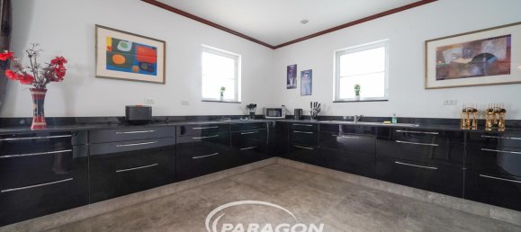  Commercial property in Pattaya, Thailand No. 8684 24