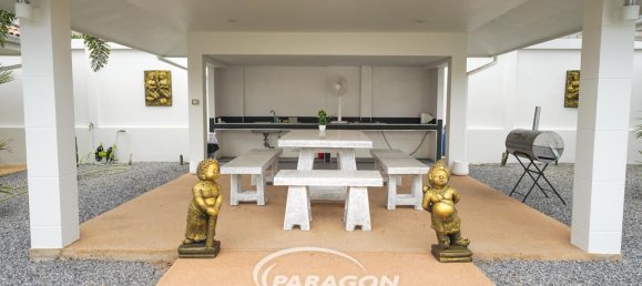  Commercial property in Pattaya, Thailand No. 8684 22