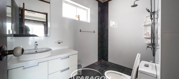  Commercial property in Pattaya, Thailand No. 8684 6