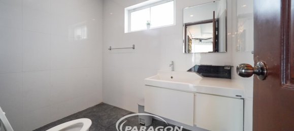  Commercial property in Pattaya, Thailand No. 8684 9