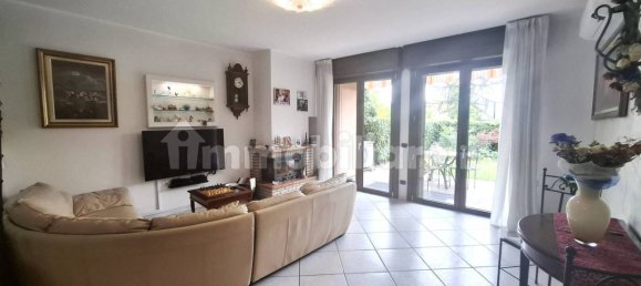 Casa de 3 dormitorios en Melzo, Italy No. 333105 3