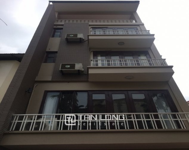 5 bedrooms House in Tay Ho, Vietnam No. 2080