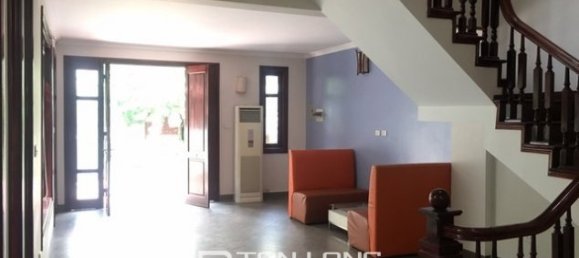 5 bedrooms House in Tay Ho, Vietnam No. 2080 2