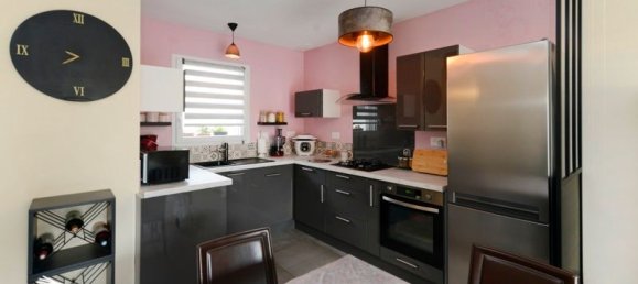 3 غرف نوم منزل في La Couronne, France رقم 293313 2