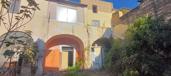 Casa de 10 divisões em Casagiove, Italy N.º 18025 4