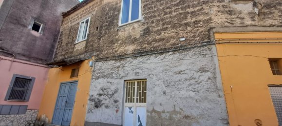 Casa de 10 divisões em Casagiove, Italy N.º 18025 11