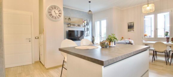 3 rooms Villa in Reggio Emilia, Italy No. 15557 18