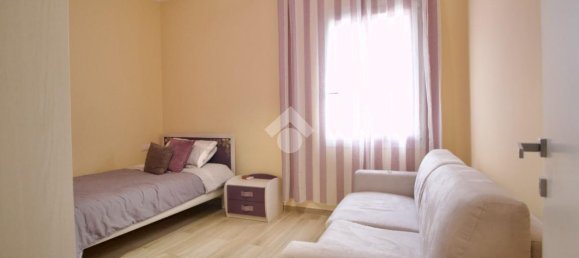 3 rooms Villa in Reggio Emilia, Italy No. 15557 32