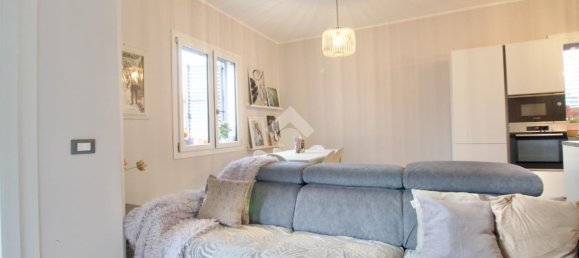 3 rooms Villa in Reggio Emilia, Italy No. 15557 20