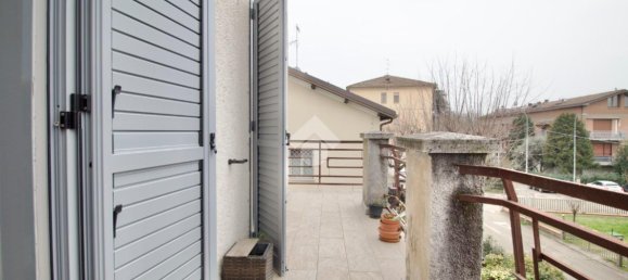 3 rooms Villa in Reggio Emilia, Italy No. 15557 24
