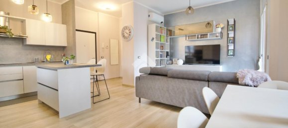 3 rooms Villa in Reggio Emilia, Italy No. 15557 43