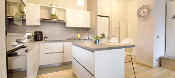 3 rooms Villa in Reggio Emilia, Italy No. 15557 13