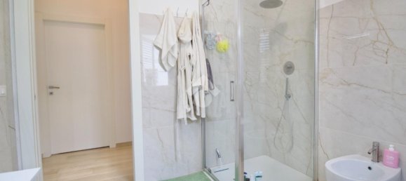 3 rooms Villa in Reggio Emilia, Italy No. 15557 40