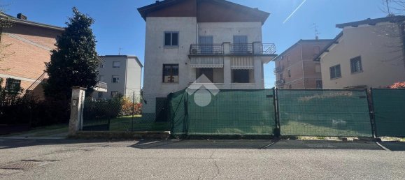 3 rooms Villa in Reggio Emilia, Italy No. 15557 44