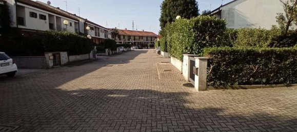 Casa de 4 dormitorios en Buccinasco, Italy No. 341234 3