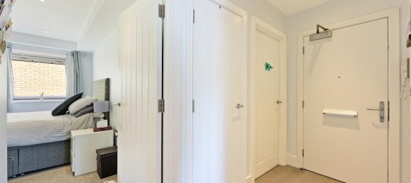 2 bedrooms Apartment in Epsom, United Kingdom No. 9713 7