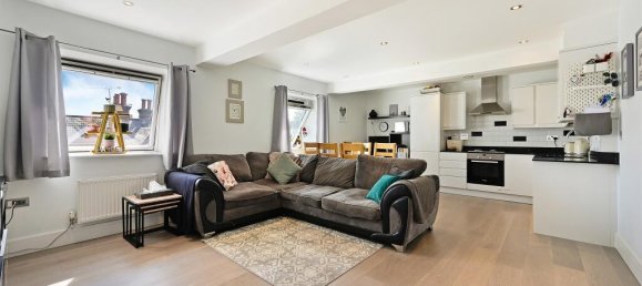 2 bedrooms Apartment in Epsom, United Kingdom No. 9713 22