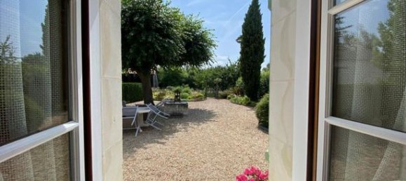 8 bedrooms Villa in Longue-Jumelles, France No. 276563 10