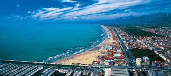 7 rooms House in Viareggio, Italy No. 16058 22