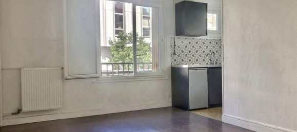 1 bedroom Apartment in Clamart, France No. 328802 4