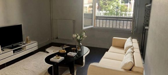 1 bedroom Apartment in Clamart, France No. 328802 5
