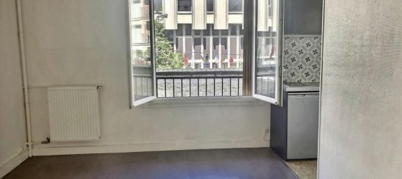 1 bedroom Apartment in Clamart, France No. 328802 15