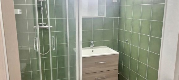 1 bedroom Apartment in Clamart, France No. 328802 6