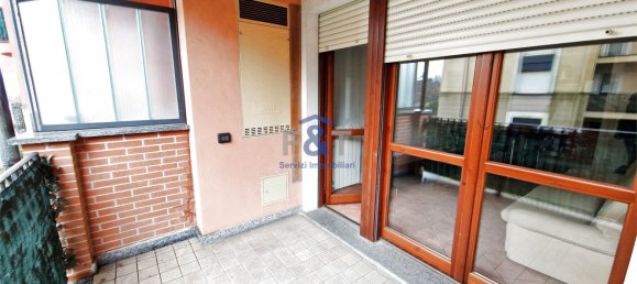 1 bedroom Apartment in Gemonio, Italy No. 8312 11