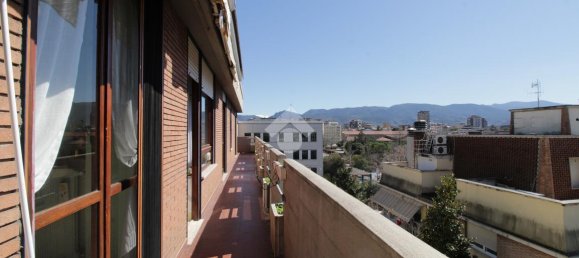 Квартира с 4 комнатами в Терни, Италия № 9244 12