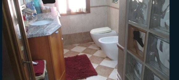 Apartamento de 3 habitaciónes en Pontedera, Italy No. 306583 8