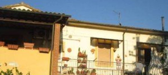 Apartamento de 3 habitaciónes en Pontedera, Italy No. 306583 15