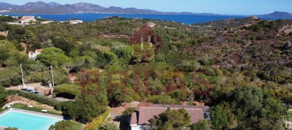 3 bedrooms Villa in Olbia, Italy No. 329332 2