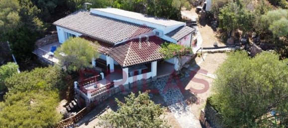 3 bedrooms Villa in Olbia, Italy No. 329332 5