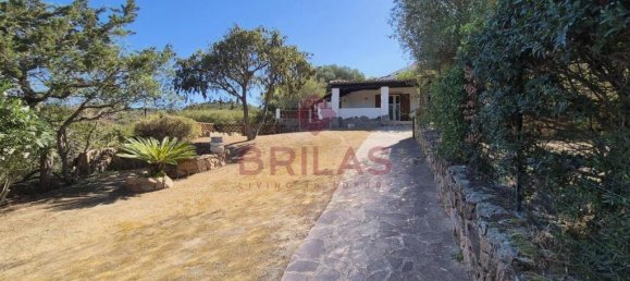 3 bedrooms Villa in Olbia, Italy No. 329332 9