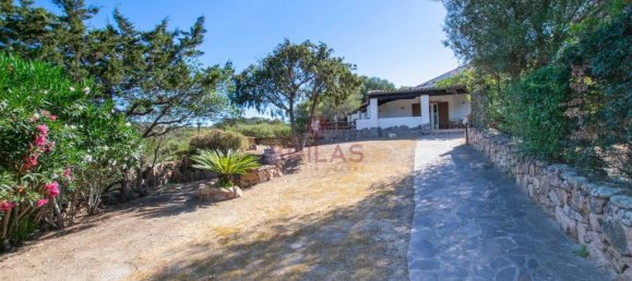 3 bedrooms Villa in Olbia, Italy No. 329332 8