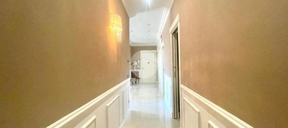 Квартира с 2 спальнями в Неаполь, Италия № 329181 15