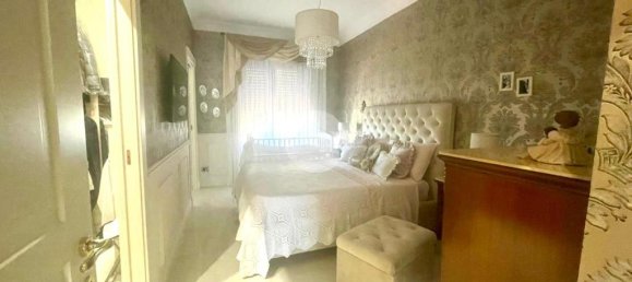 Квартира с 2 спальнями в Неаполь, Италия № 329181 8