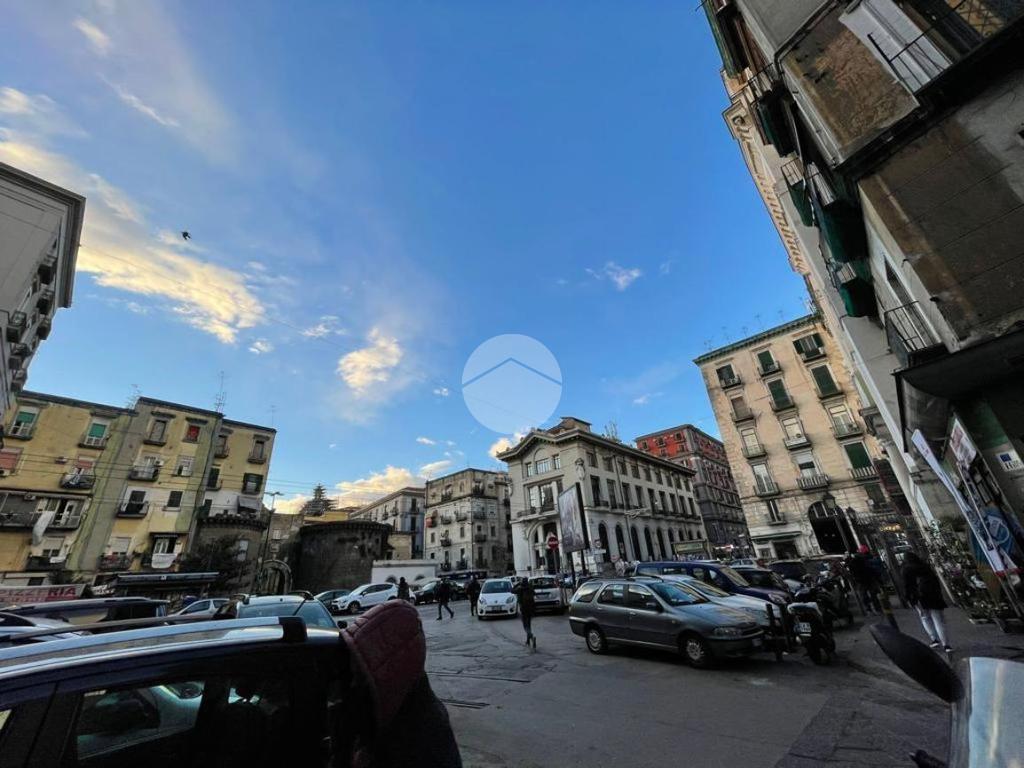 Квартира с 2 спальнями в Неаполь, Италия № 329181