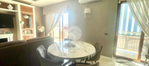 Квартира с 2 спальнями в Неаполь, Италия № 329181 4