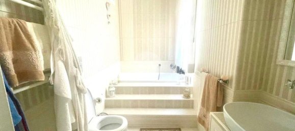 Квартира с 2 спальнями в Неаполь, Италия № 329181 23