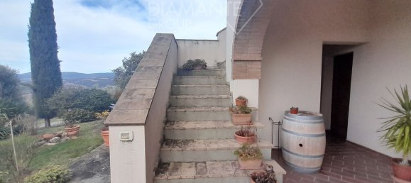 6 rooms House in Castel del Piano, Italy No. 45621 11