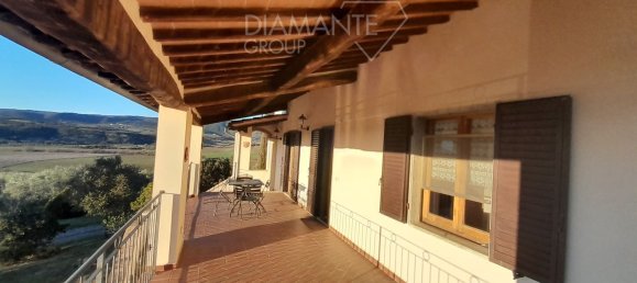 6 rooms House in Castel del Piano, Italy No. 45621 19