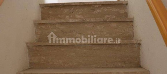 2 bedrooms House in Ovindoli, Italy No. 89115 3