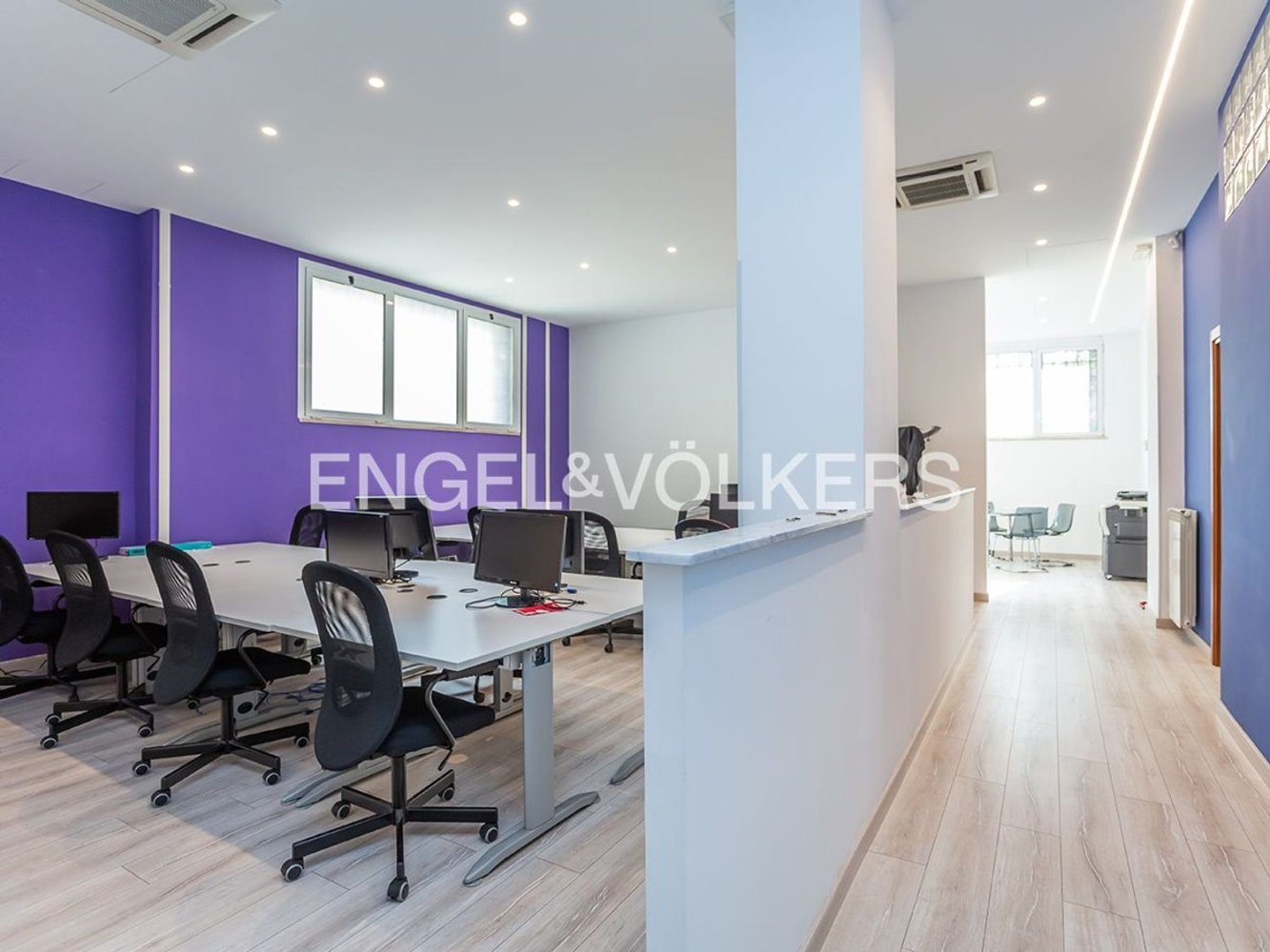 Escritório em Rome, Italy 330 m² N.º 132423