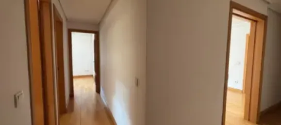 Квартира с 3 спальнями в Вальядолид, Испания № 141303 23