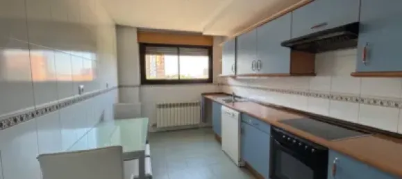 Квартира с 3 спальнями в Вальядолид, Испания № 141303 2