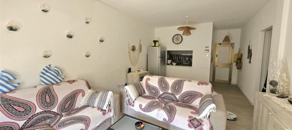 4 bedrooms Apartment in Massa, Italy No. 347887 4