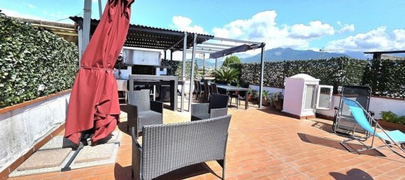 4 bedrooms Apartment in Massa, Italy No. 347887 19